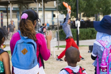 Tham gia Bữa trưa Cộng đồng khu vực Carlton