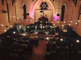 Đêm diễn mở màn lần đầu tái xuất năm 2019 của ban nhạc Looma với tên gọi Looma Open Mic: Legends